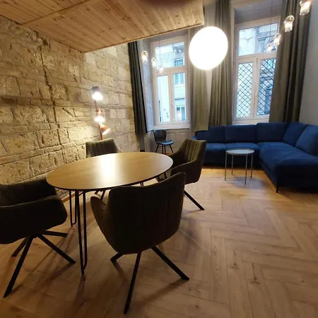 A Somogyi With 0-24-7 Self Check In-out