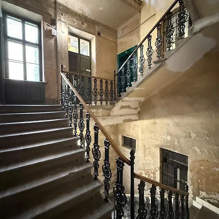 公寓 A Somogyi With 0-24-7 Self Check In-out *