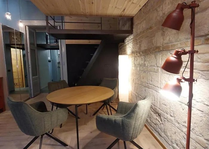 A Somogyi With 0-24-7 Self Check In-out