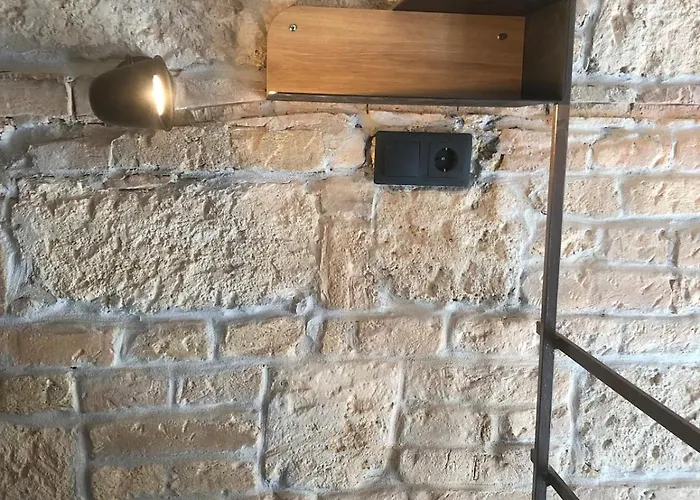 A Somogyi With 0-24-7 Self Check In-out