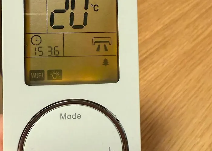 A Somogyi With 0-24-7 Self Check In-out Budapesta