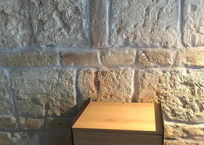 A Somogyi With 0-24-7 Self Check In-out * Budapeszt